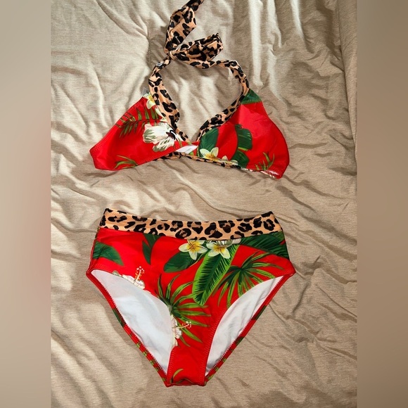 Other - NWOT Beachsissi women’s bikini